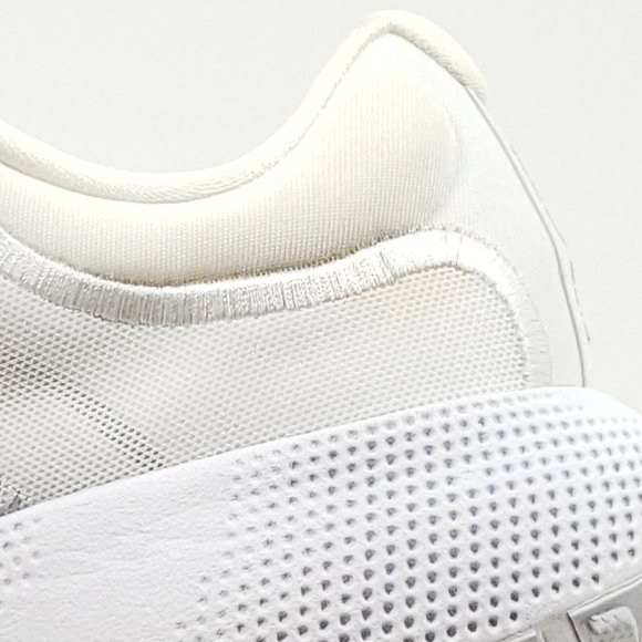 Nike Women's React Escape Run - White 7.5M - Picture 4 of 5